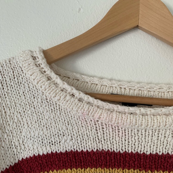 FOREVER 21 | Retro Striped Cropped Knit Sweater - Picture 4 of 7